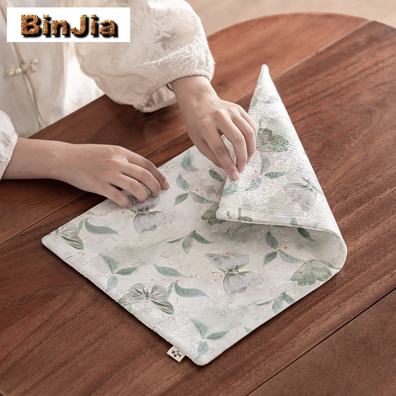 Embroidery Cloth - 브로케이드 자수 그림자 나비 양면 티