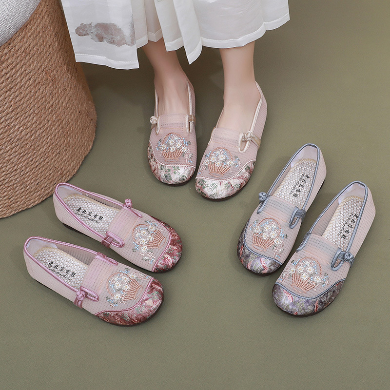 중국풍 자수 장식 플랫 슈즈, 빈티지 스타일의 꽃 자수 - Embroidery Cloth 리뷰 및 가격